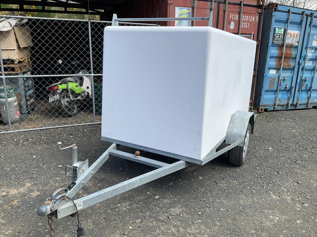 Photo '9' of Factory Built SBT Box Body - Single Photo '9' of Factory Built SBT Box Body - Single