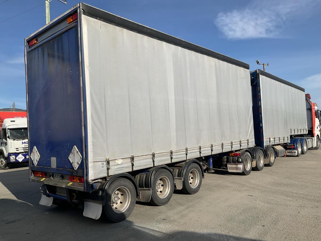 Photo '25' of Factory Jackson Curtain/Chiller B-Train