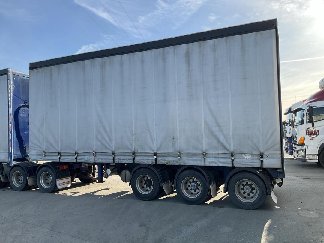 Photo '29' of Factory Jackson Curtain/Chiller B-Train