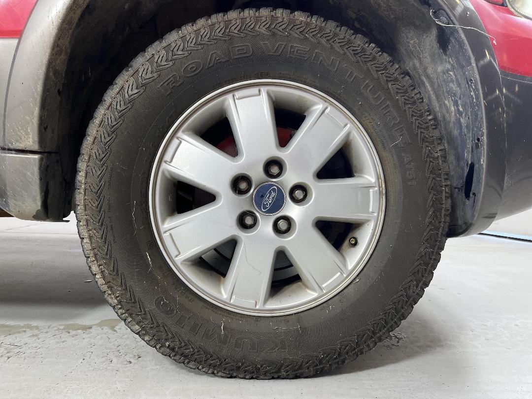 Photo '7' of Ford Escape XLT V6 Sport