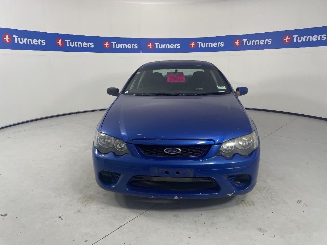 Photo '2' of Ford Falcon BF2 XR6 Photo '2' of Ford Falcon BF2 XR6