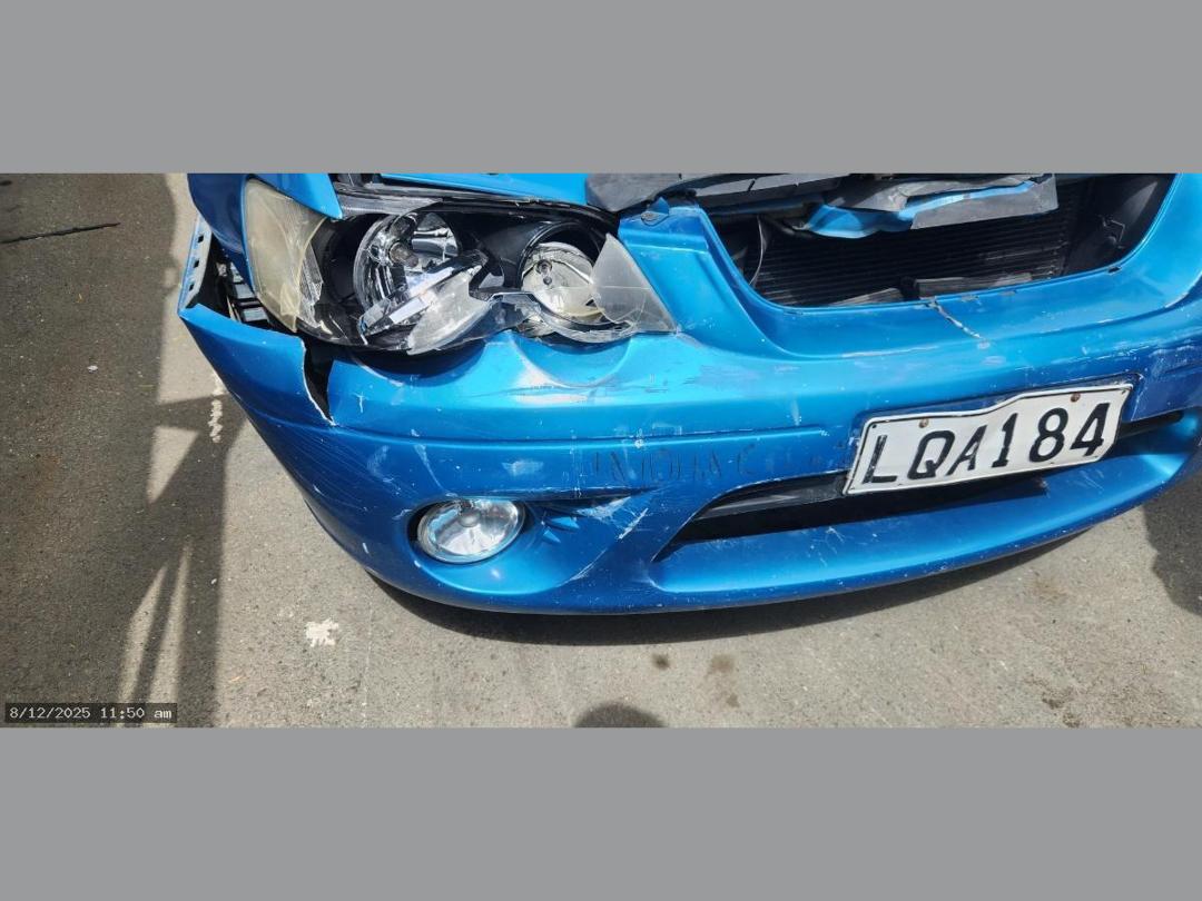 Photo '3' of Ford Falcon BF2 XR6