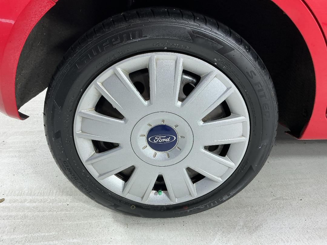 Photo '12' of Ford Fiesta Photo '12' of Ford Fiesta