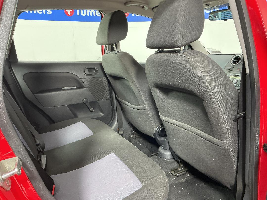 Photo '20' of Ford Fiesta Photo '20' of Ford Fiesta