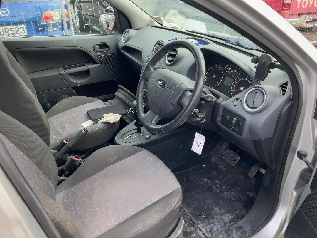 Photo '12' of Ford Fiesta