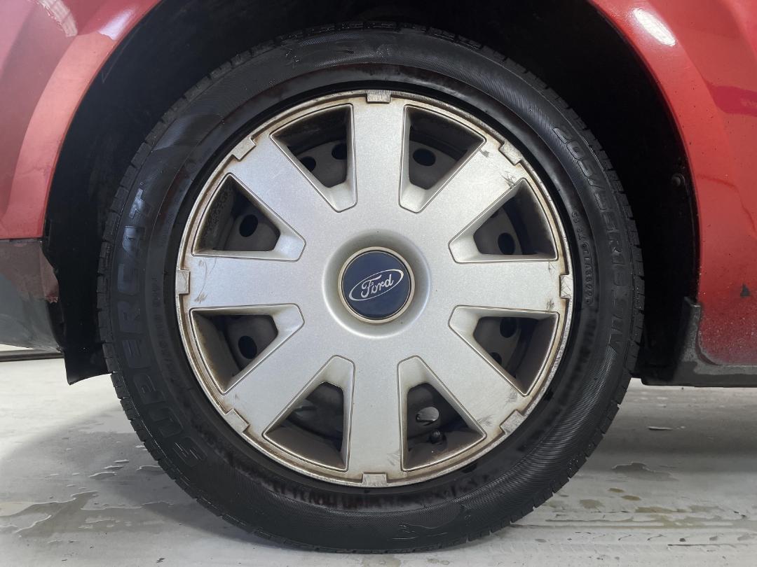 Photo '10' of Ford Focus