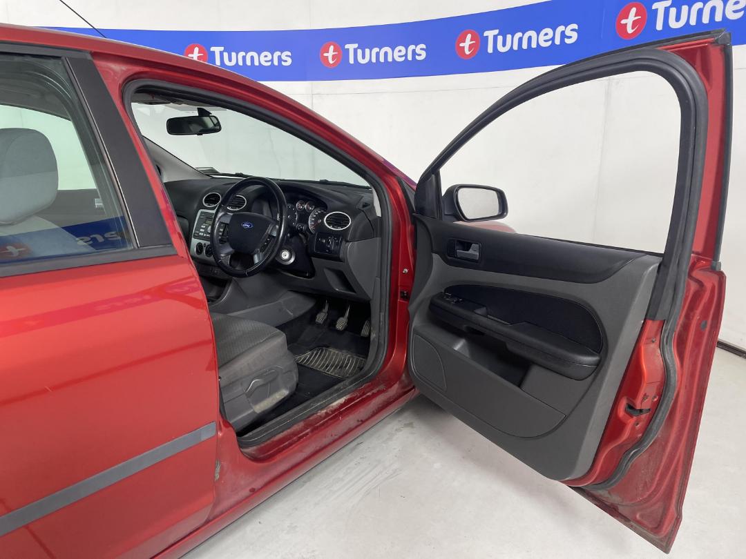 Photo '15' of Ford Focus