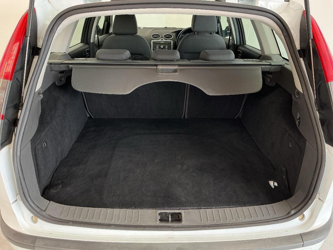 Photo '14' of Ford Focus