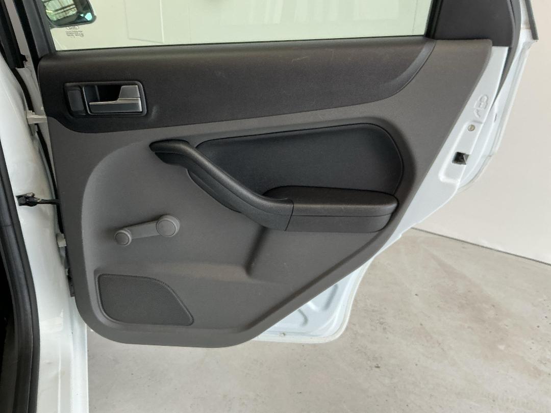 Photo '19' of Ford Focus