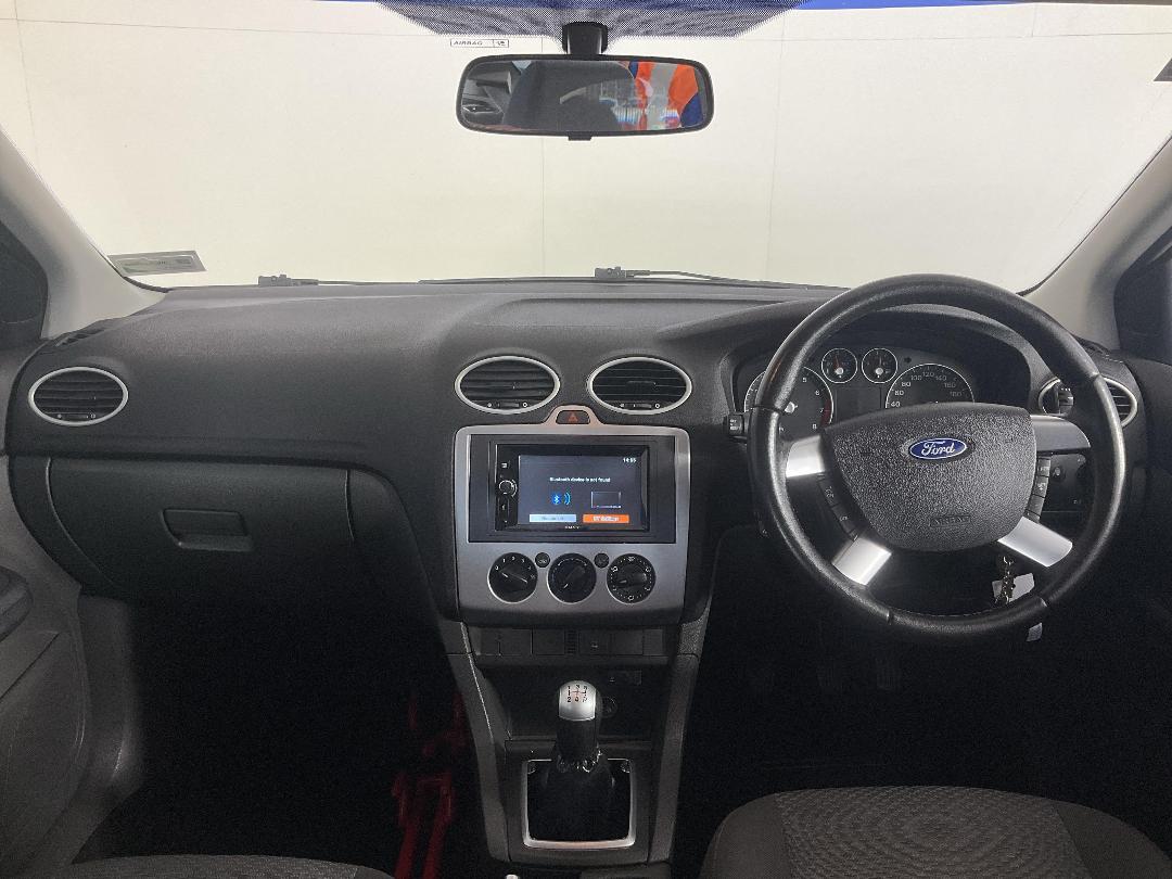 Photo '17' of Ford Focus Photo '17' of Ford Focus