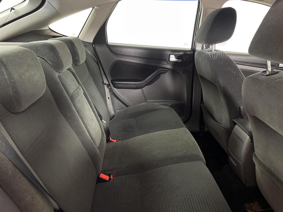 Photo '20' of Ford Focus Photo '20' of Ford Focus