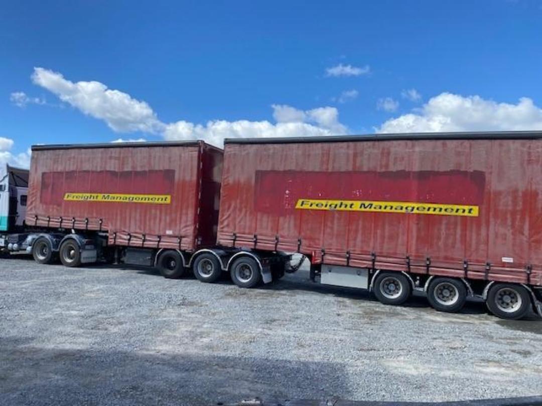 Photo '9' of Fruehauf FBC Curtainsider B-Train