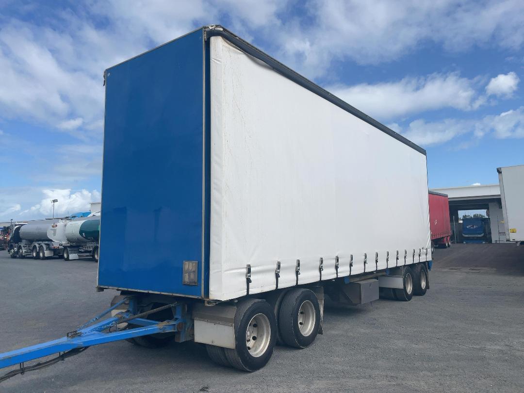 Photo '9' of FRUEHAUF RBC S2S2 9.3 Curtainsider Full Photo '9' of FRUEHAUF RBC S2S2 9.3 Curtainsider Full