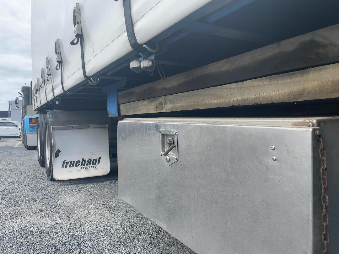 Photo '27' of FRUEHAUF RBC S2S2 9.3 Curtainsider Full Photo '27' of FRUEHAUF RBC S2S2 9.3 Curtainsider Full