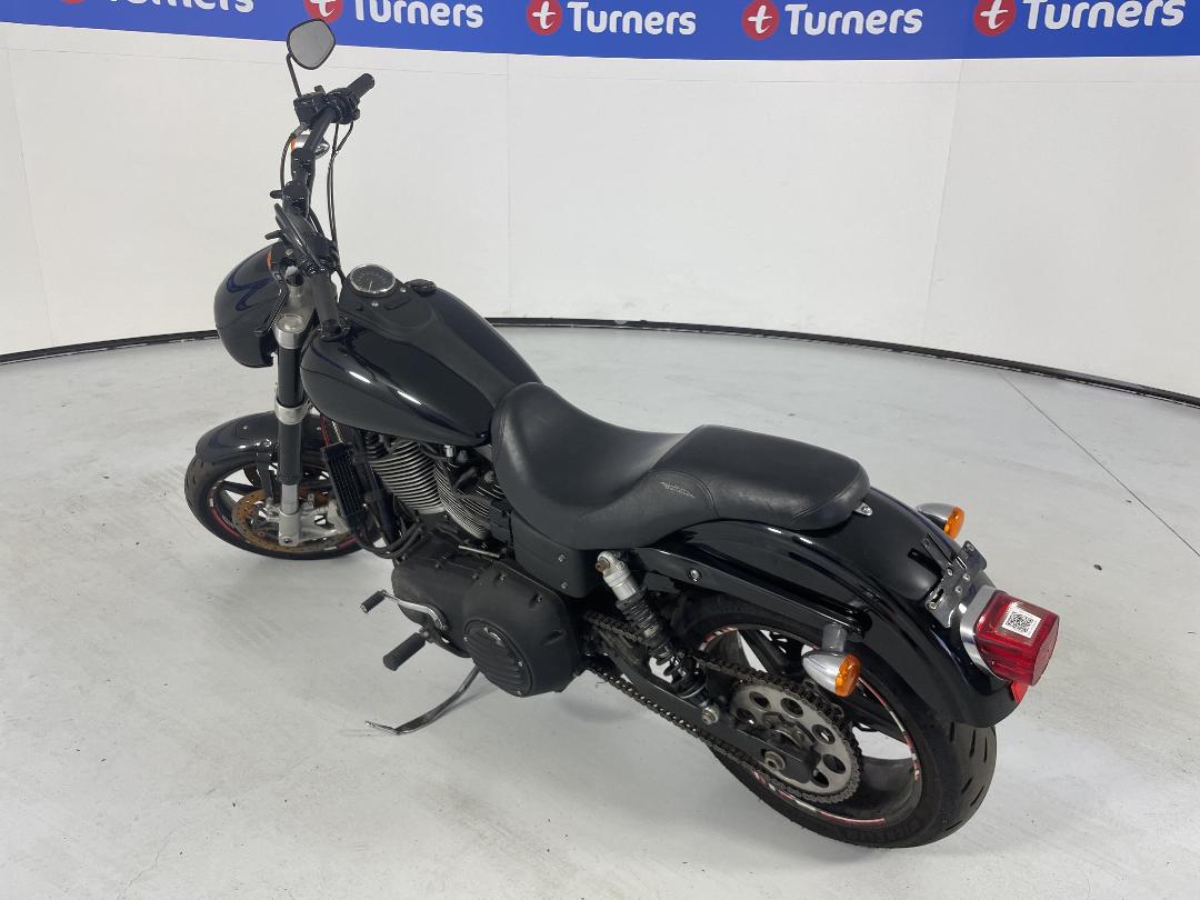 Photo '4' of Harley Davidson Fxdbi