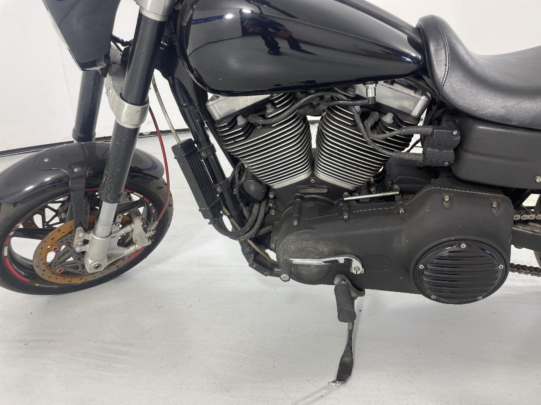 Photo '7' of Harley Davidson Fxdbi