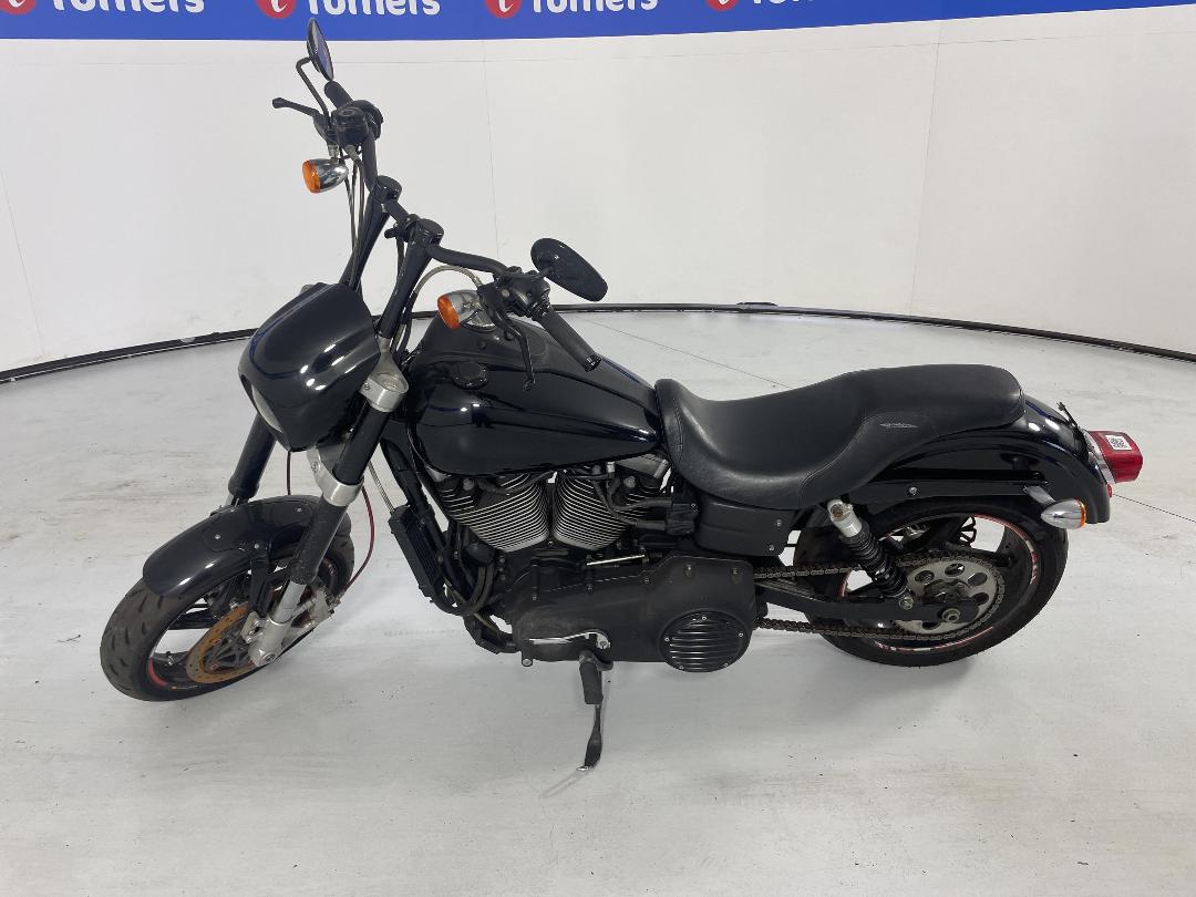 Photo '3' of Harley Davidson Fxdbi