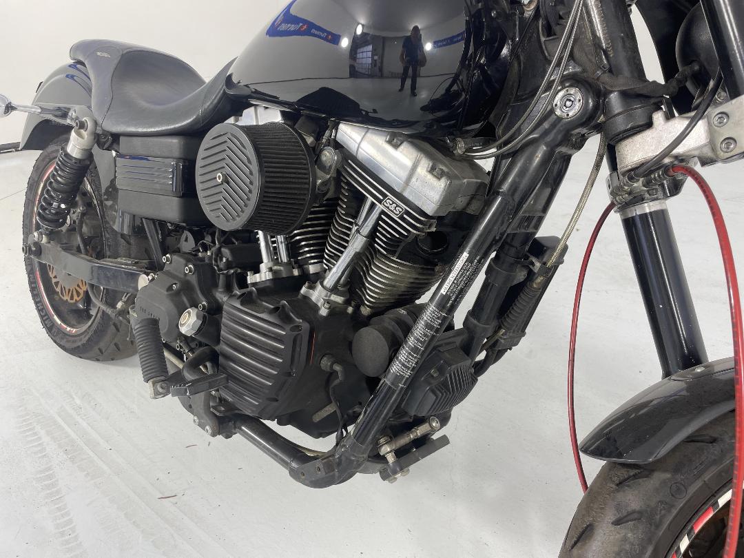 Photo '17' of Harley Davidson Fxdbi