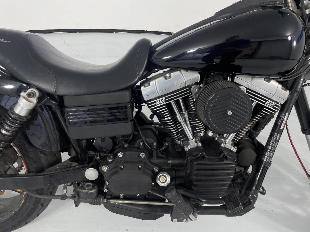 Photo '18' of Harley Davidson Fxdbi