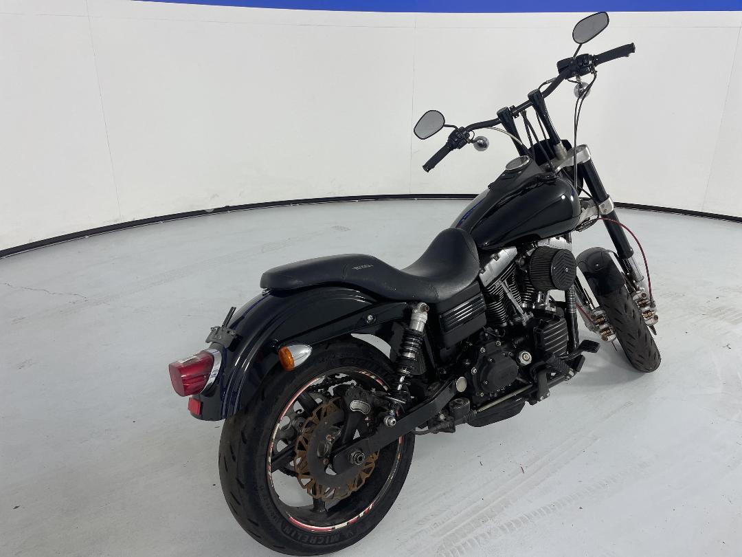 Photo '19' of Harley Davidson Fxdbi