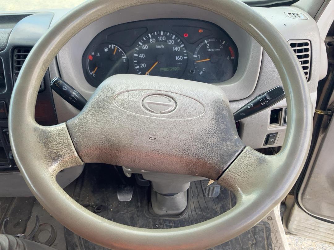 Photo '12' of Hino 300 XZU427R-HKFTDQ3 Curtainsider Photo '12' of Hino 300 XZU427R-HKFTDQ3 Curtainsider