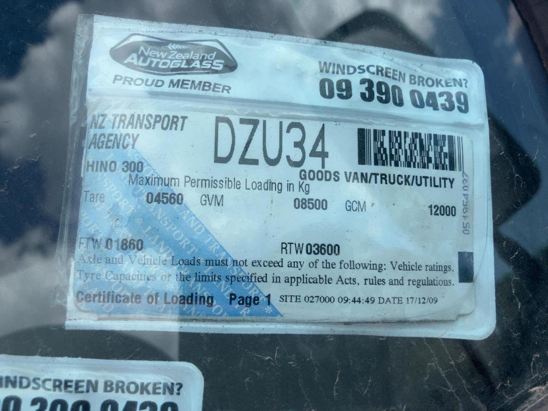 Photo '31' of Hino 300 XZU427R-HKFTDQ3 Curtainsider Photo '31' of Hino 300 XZU427R-HKFTDQ3 Curtainsider