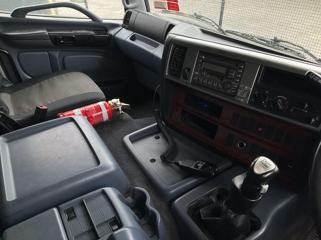 Photo '29' of Hino 700 FY1EUPG Curtainsider