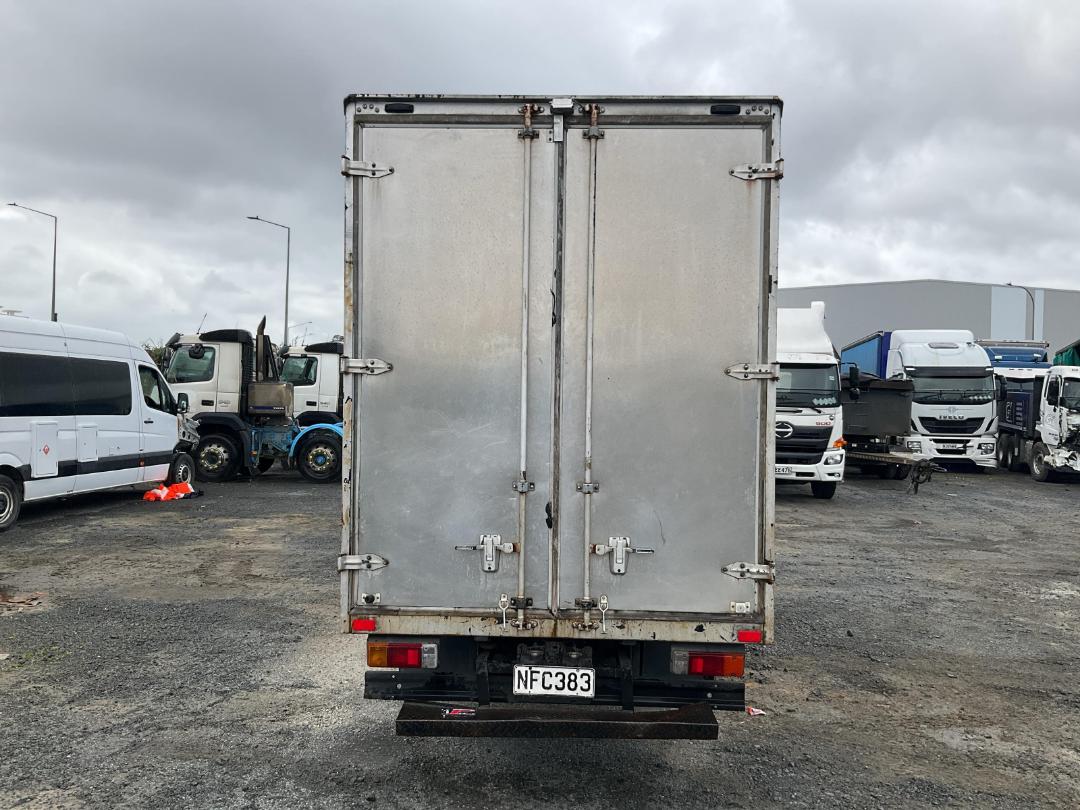 Photo '5' of Hino Dutro Box Body