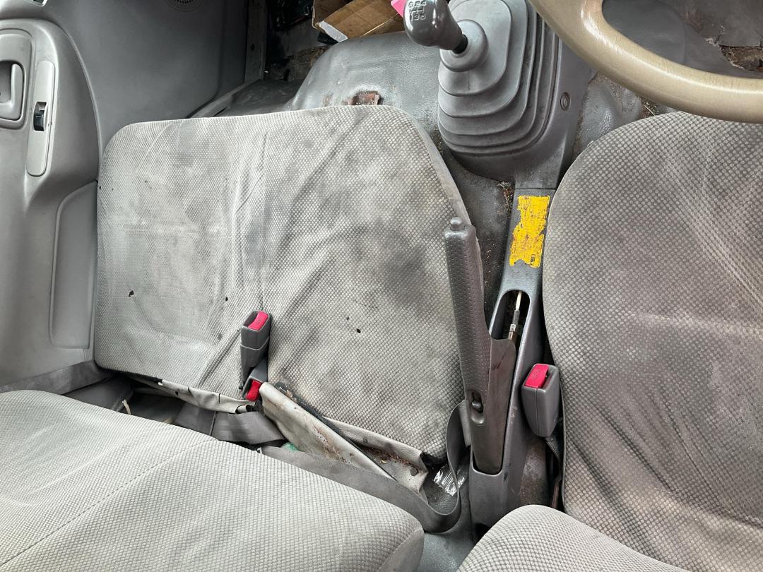 Photo '15' of Hino Dutro Box Body