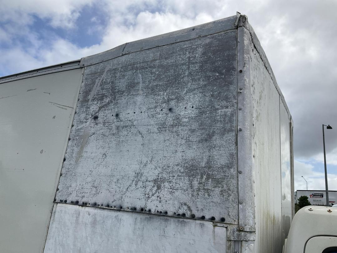 Photo '24' of Hino Dutro Box Body