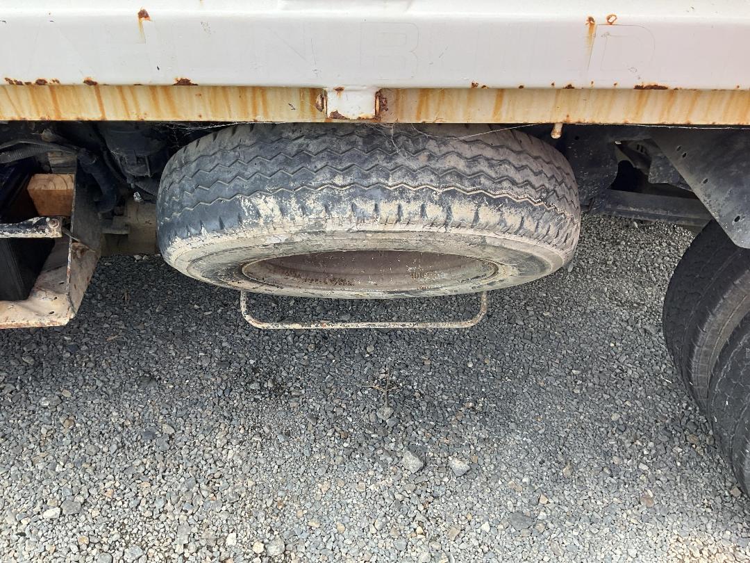 Photo '23' of Hino Dutro Tipper