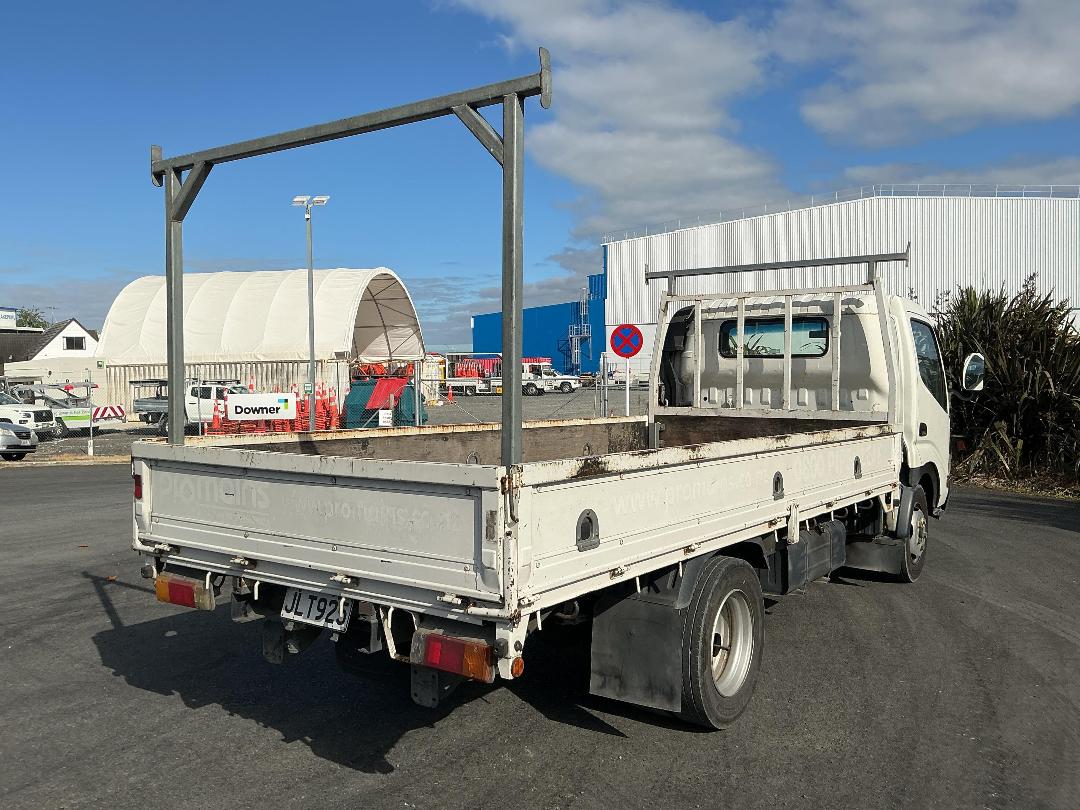 Photo '5' of Hino Dutro Flat Deck