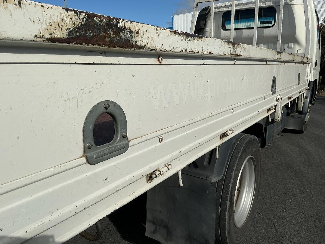 Photo '27' of Hino Dutro Flat Deck