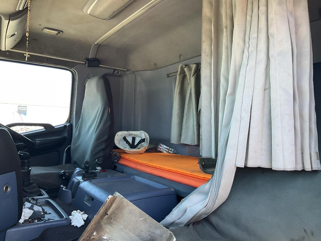 Photo '24' of Hino FY 1Eupg-WPN Tipper