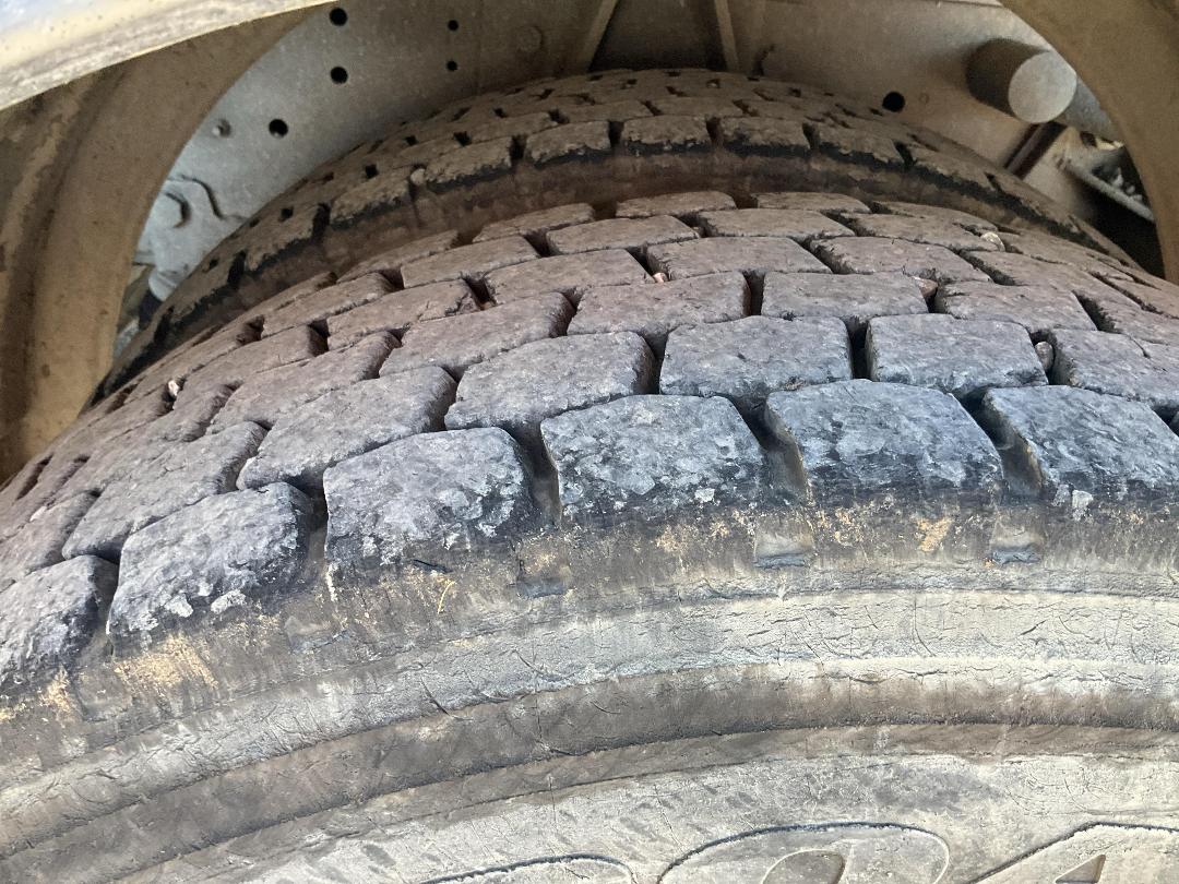 Photo '42' of Hino FY 1Eupg-WPN Tipper