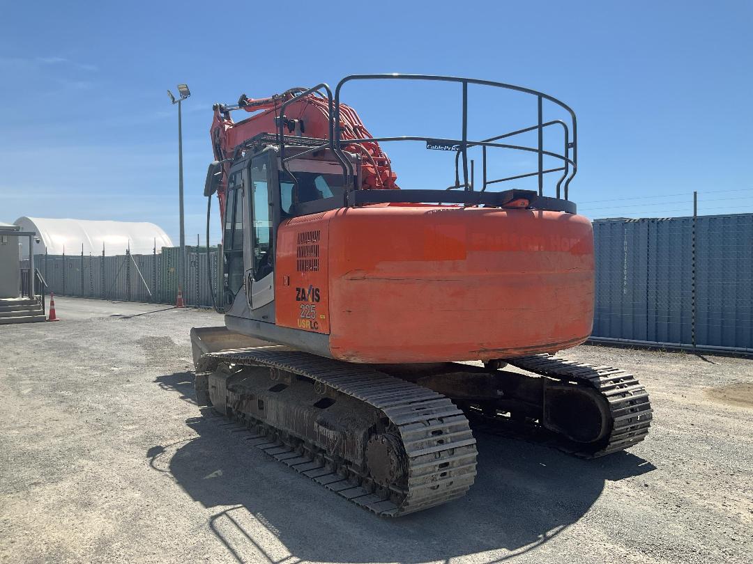 Photo '6' of Hitachi ZX225 USRK Excavator Photo '6' of Hitachi ZX225 USRK Excavator
