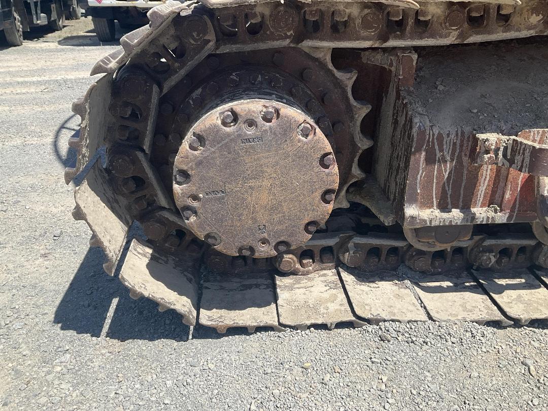 Photo '30' of Hitachi ZX225 USRK Excavator Photo '30' of Hitachi ZX225 USRK Excavator