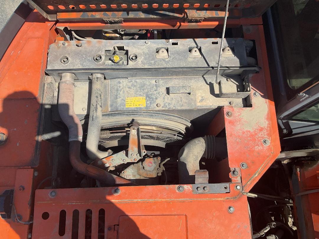 Photo '26' of Hitachi ZX225 USRK Excavator Photo '26' of Hitachi ZX225 USRK Excavator