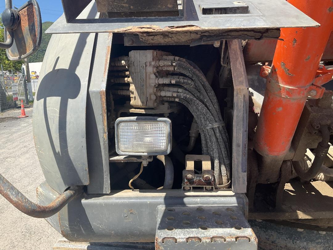 Photo '25' of Hitachi ZX225 USRK Excavator Photo '25' of Hitachi ZX225 USRK Excavator