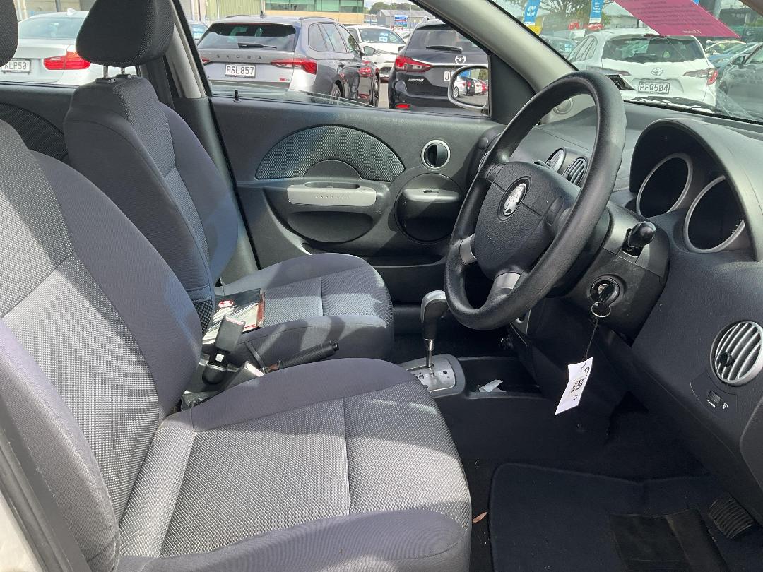 Photo '6' of Holden Barina