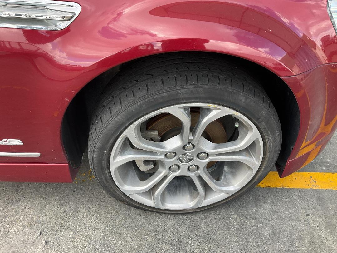 Photo '2' of Holden Caprice V8