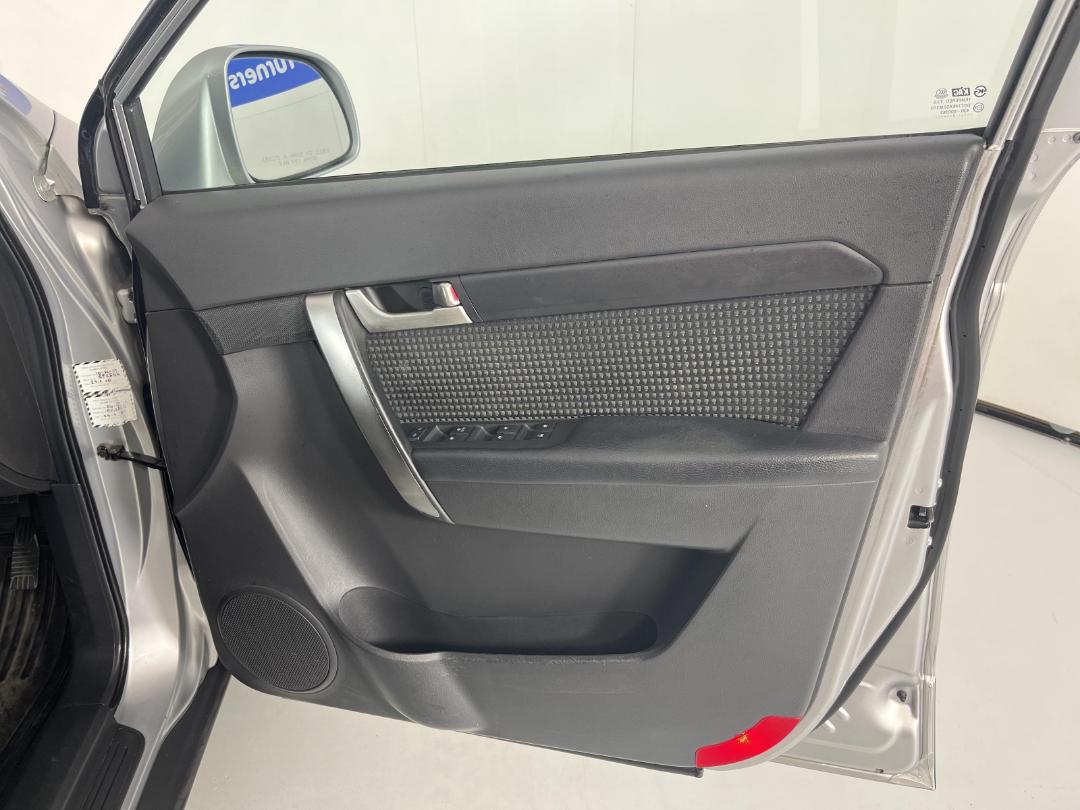 Photo '15' of Holden Captiva 5 Photo '15' of Holden Captiva 5