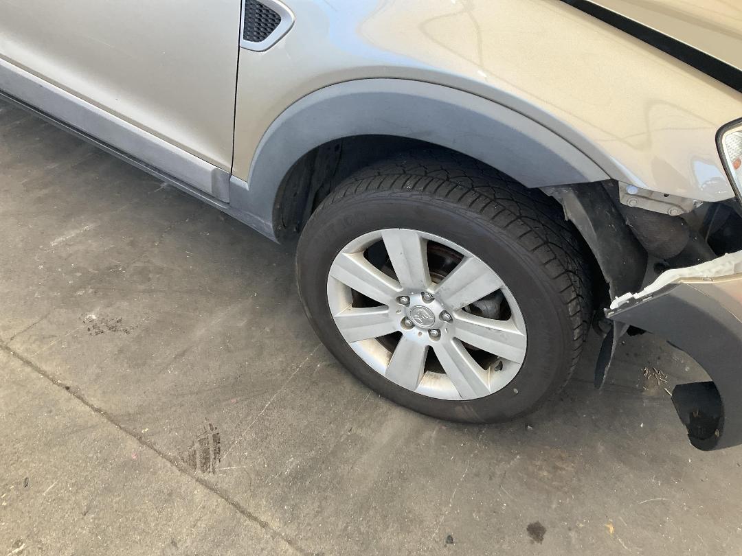 Photo '2' of Holden Captiva 7 LX V6