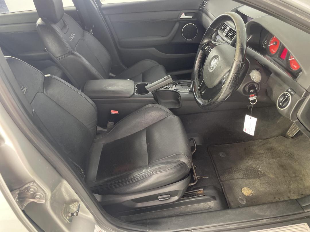 Photo '16' of Holden Commodore Photo '16' of Holden Commodore