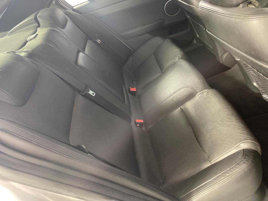 Photo '20' of Holden Commodore Photo '20' of Holden Commodore