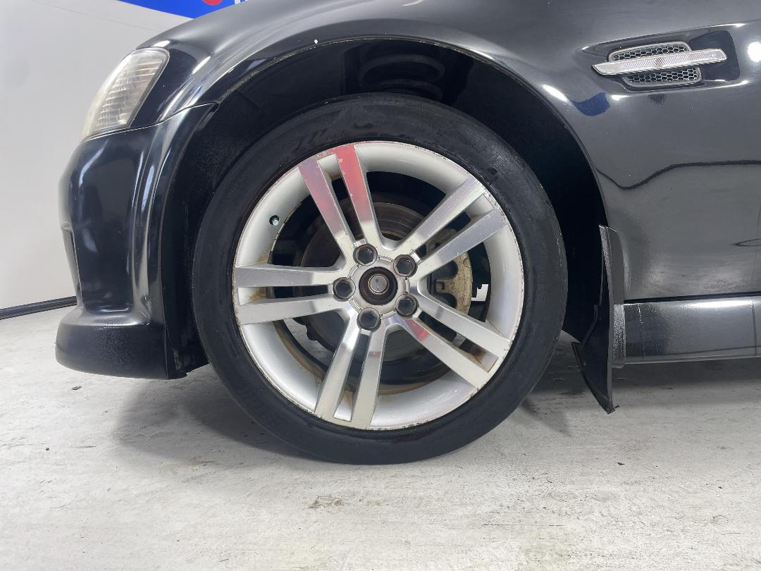 Photo '10' of Holden Commodore Photo '10' of Holden Commodore