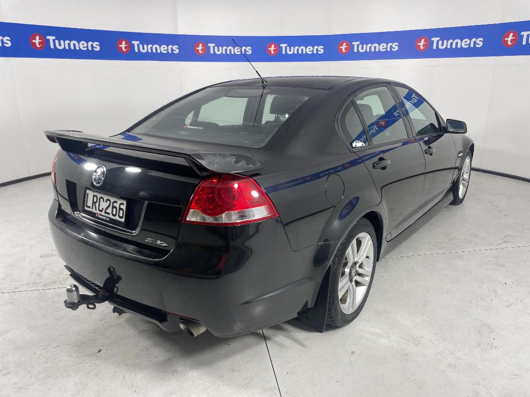 Photo '7' of Holden Commodore Photo '7' of Holden Commodore