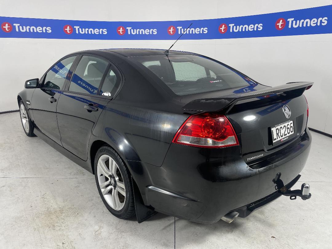 Photo '5' of Holden Commodore Photo '5' of Holden Commodore