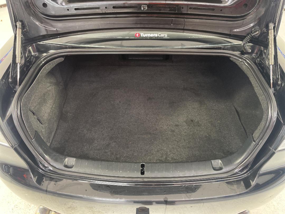 Photo '14' of Holden Commodore