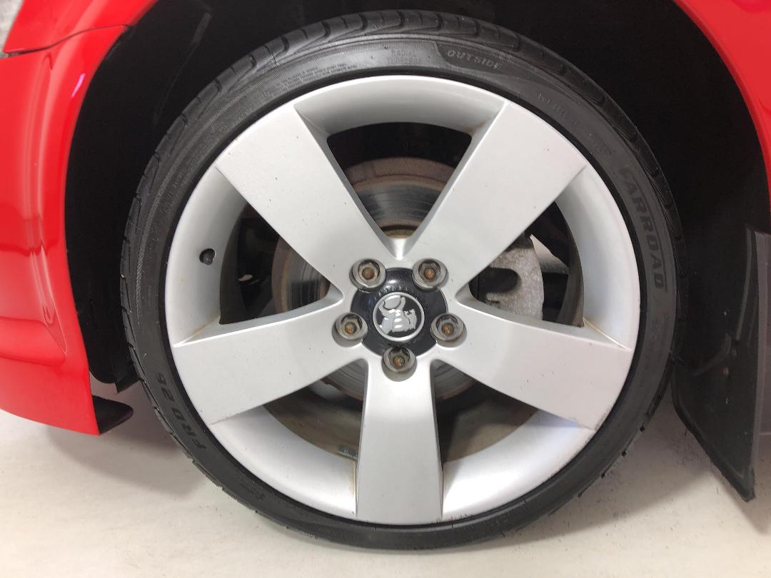 Photo '7' of Holden Commodore GTR